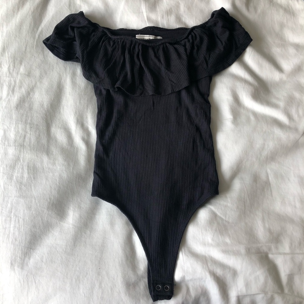 Abercrombie Off The Shoulder Ruffle Bodysuit